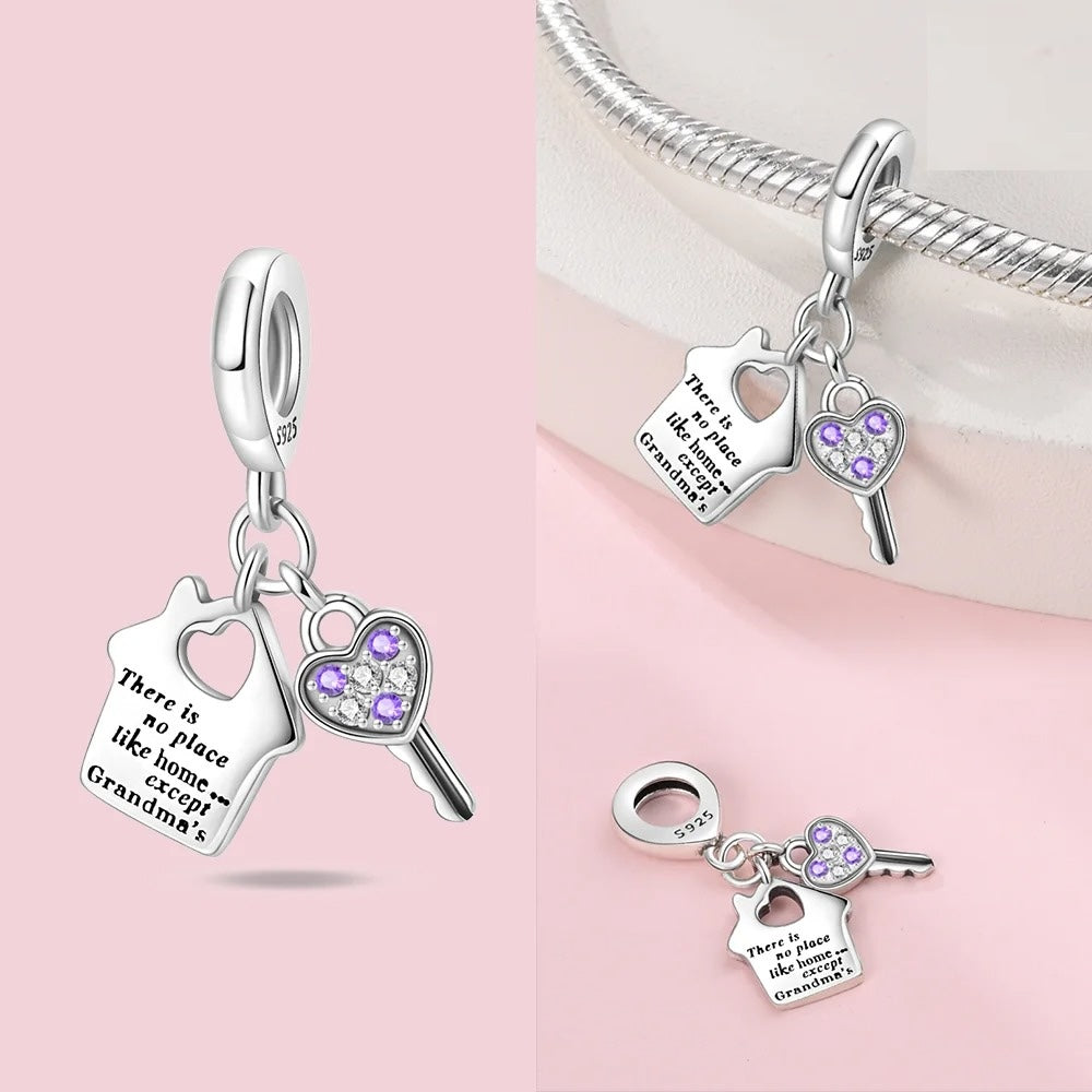 Charm Casa y Llave De Corazón "There Is No Place Like Home Expect Grandma's"