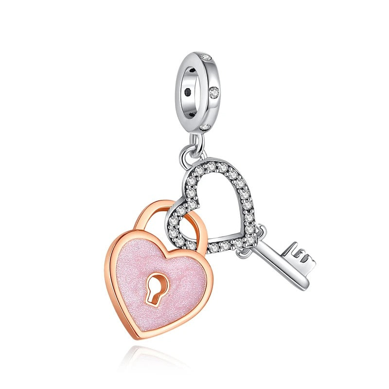 Charm Corazón Rosa y Llave de Corazón