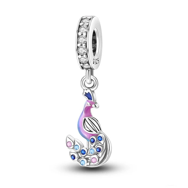 Charm Pavo Real Rosa