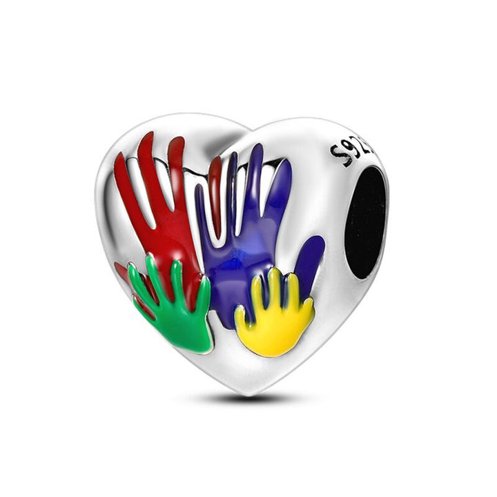Charm Corazon Manos de Colores