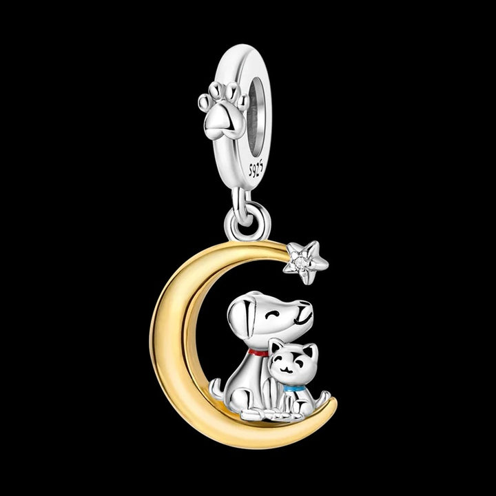 Charm Luna Dorada, Perro y Gato