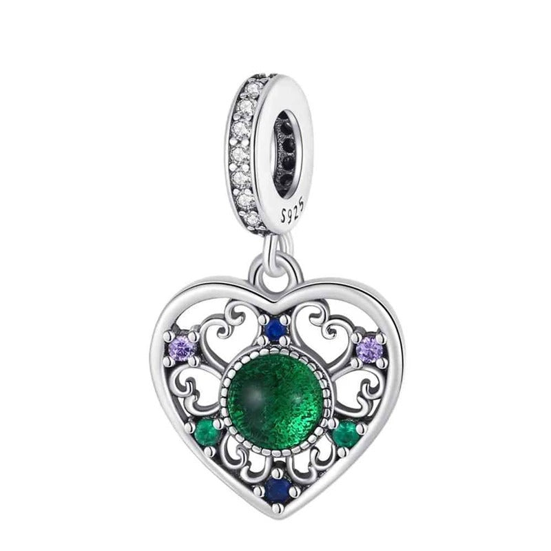 Charm Corazon Artesanal & Piedra Verde