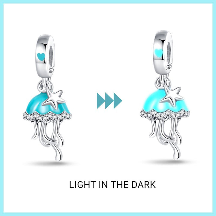 Charm Medusa y Estrella Fluorescente