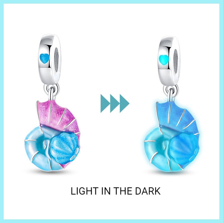 Charm Caracol de Mar Fluorescente