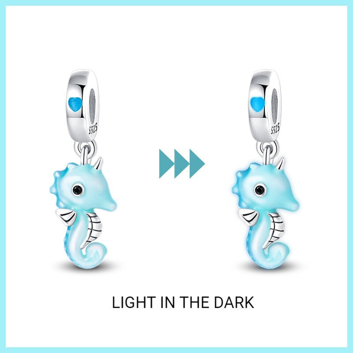 Charm Caballito de Mar Fluorescente