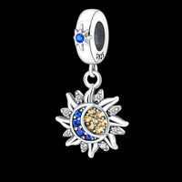 Thumbnail for Charm Amuleto Luna & Sol Diamantado