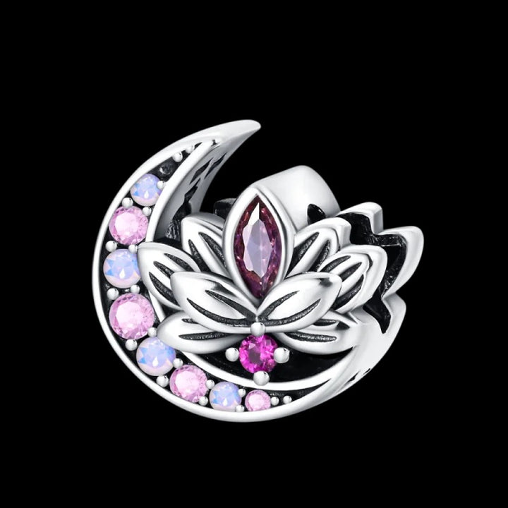 Charm Luna y Flor de Loto