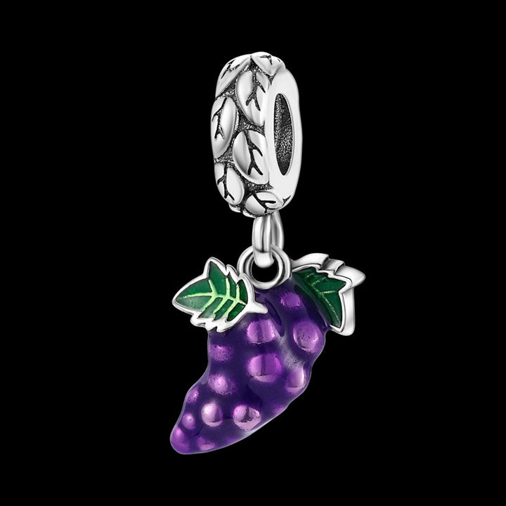 Charm Uvas