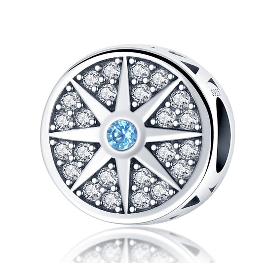 Charm Brujula Diamantada